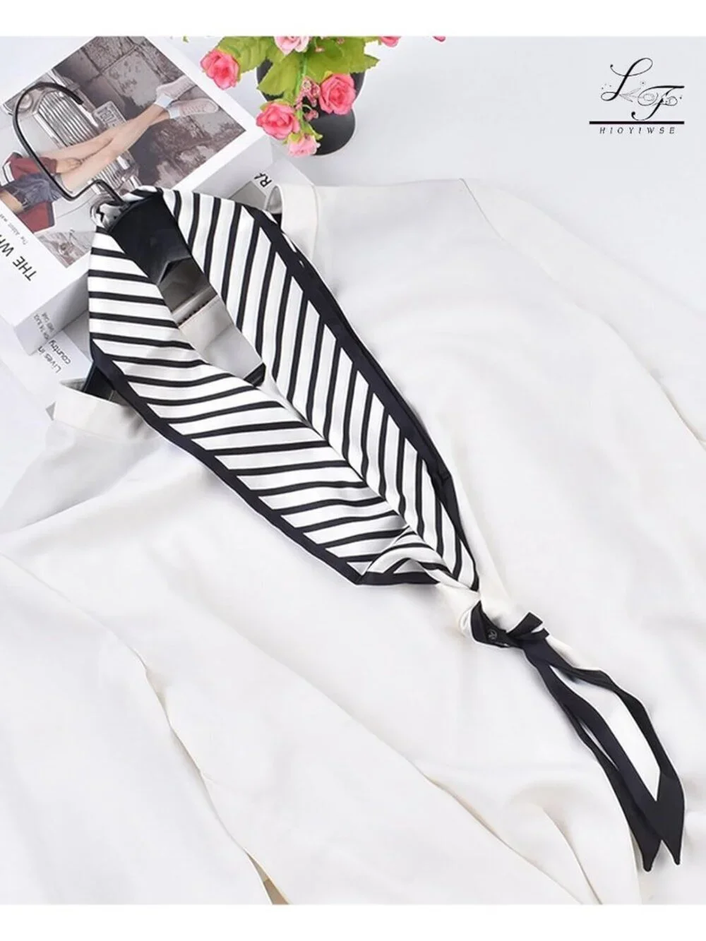 Women's White-A Printed Square Headscarf Bandanas Hair Scarf Neck Scarves